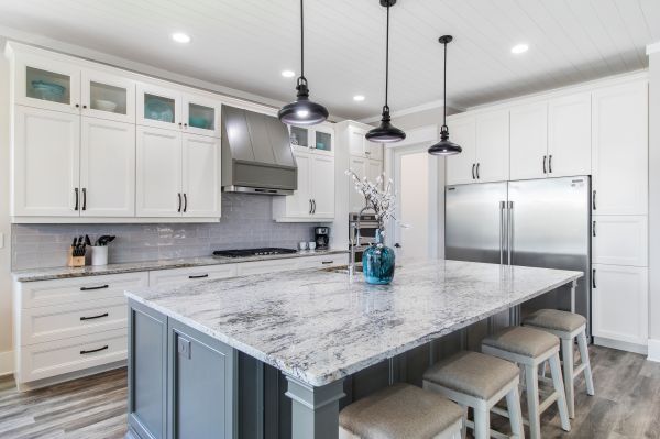 Modern Kitchen Remodeling in Brentwood